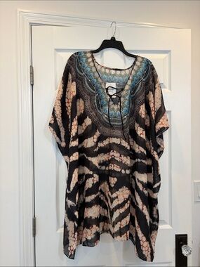 NWT Boho Tie-Front Tunic with Blue Detailed Neckline